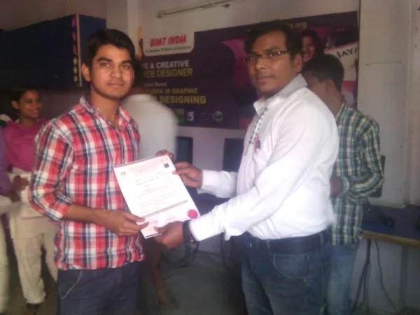 Dirctore Mr Manoj Kumar